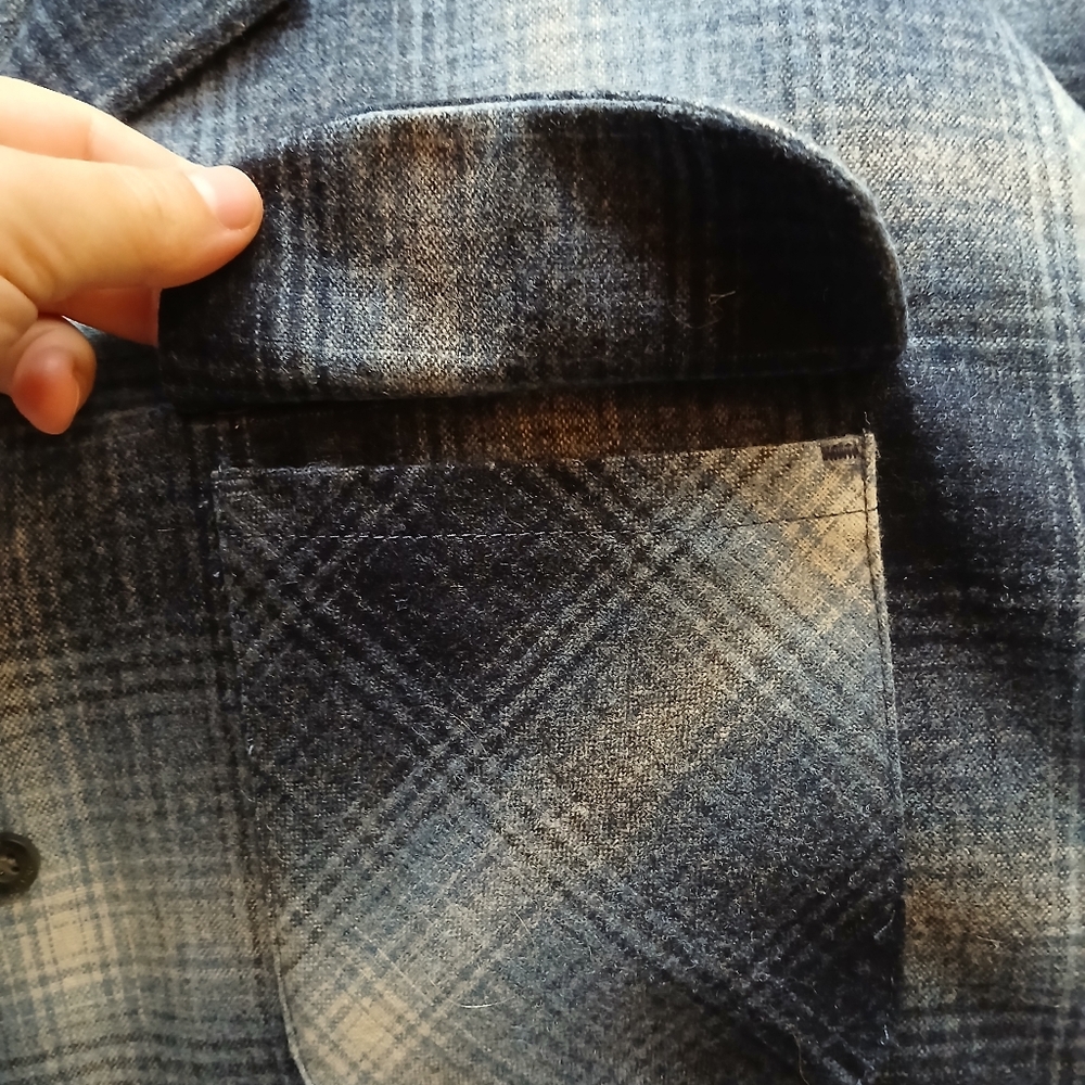 Women's Pendleton Flannel Shirt - Picture 6 of 6